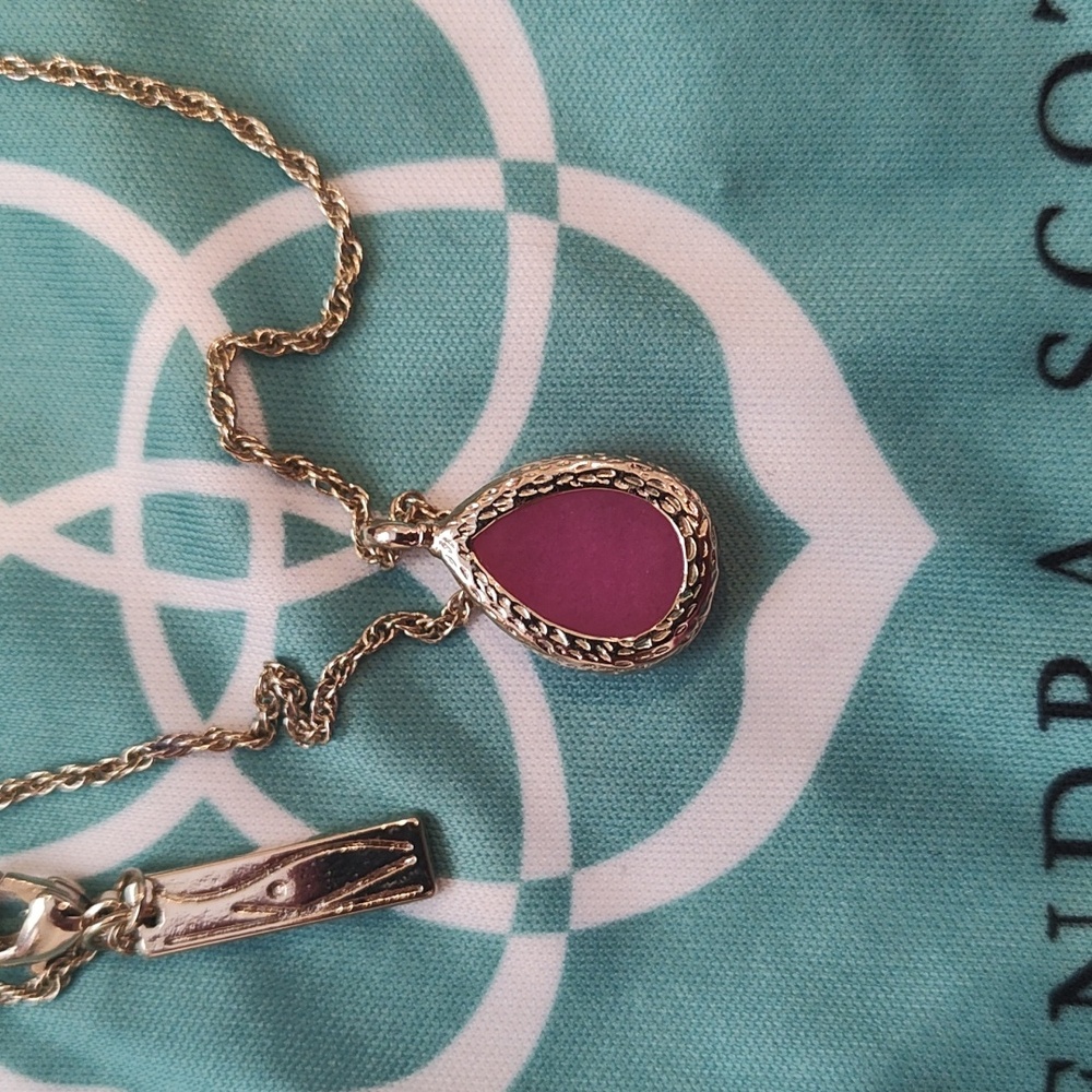 Kendra Scott Pink Pendant Necklace with Goldtone Chain - Picture 4 of 4